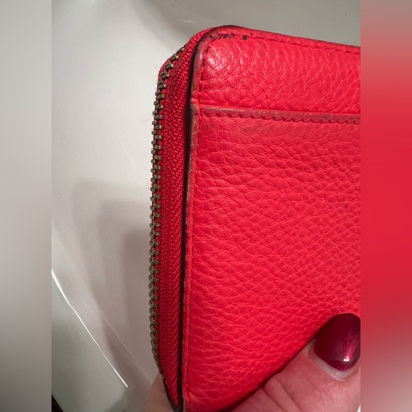Adorable Kate Spade pebble leather coral zip wallet. Used, but good condition. - Picture 14 of 16